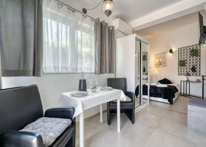 Nika By Interhome *