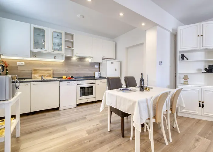 Nika By Interhome * Ičići