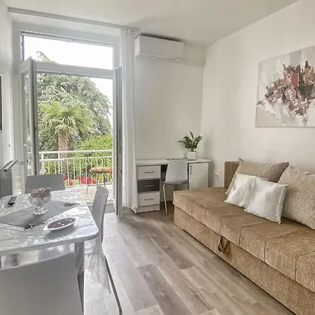 Nika By Interhome * Icici