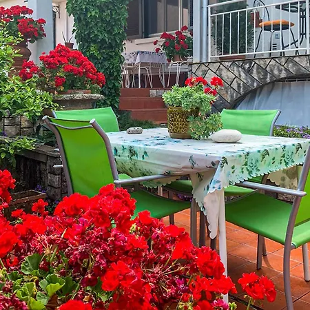 Holiday home Nika By Interhome Icici