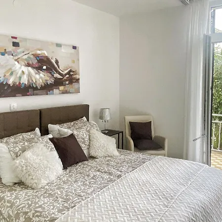 Nika By Interhome
