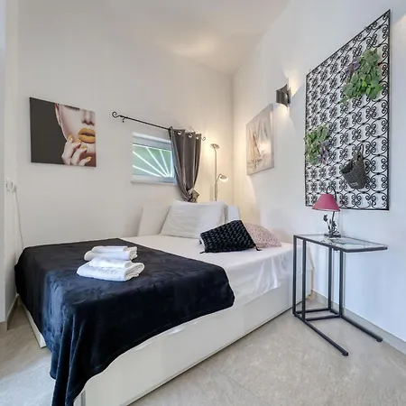 Nika By Interhome Ičići